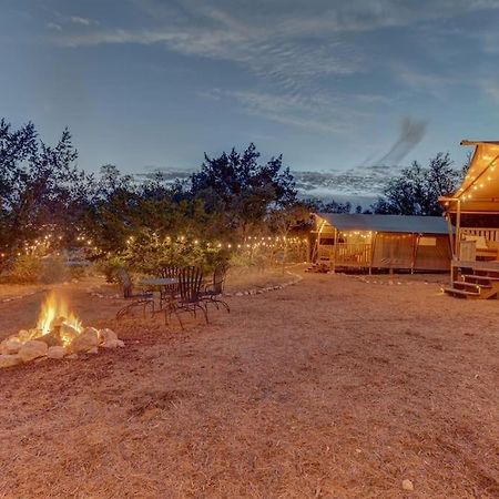 12 Fires Luxury Glamping With Heating #3 Hotel Johnson City Exterior photo