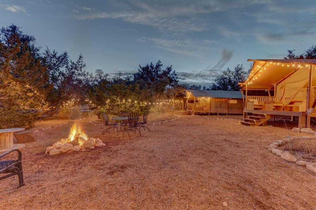 12 Fires Luxury Glamping With Heating #3 Hotel Johnson City Exterior photo